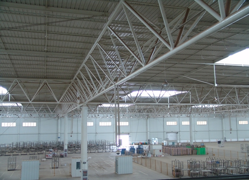 天津金洪制造機(jī)械有限公司（天津汽車零部件基地鋼結(jié)構(gòu)廠房）